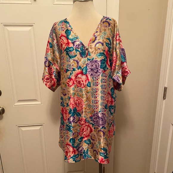 Adonna Gown & Robe - Picture 2 of 15